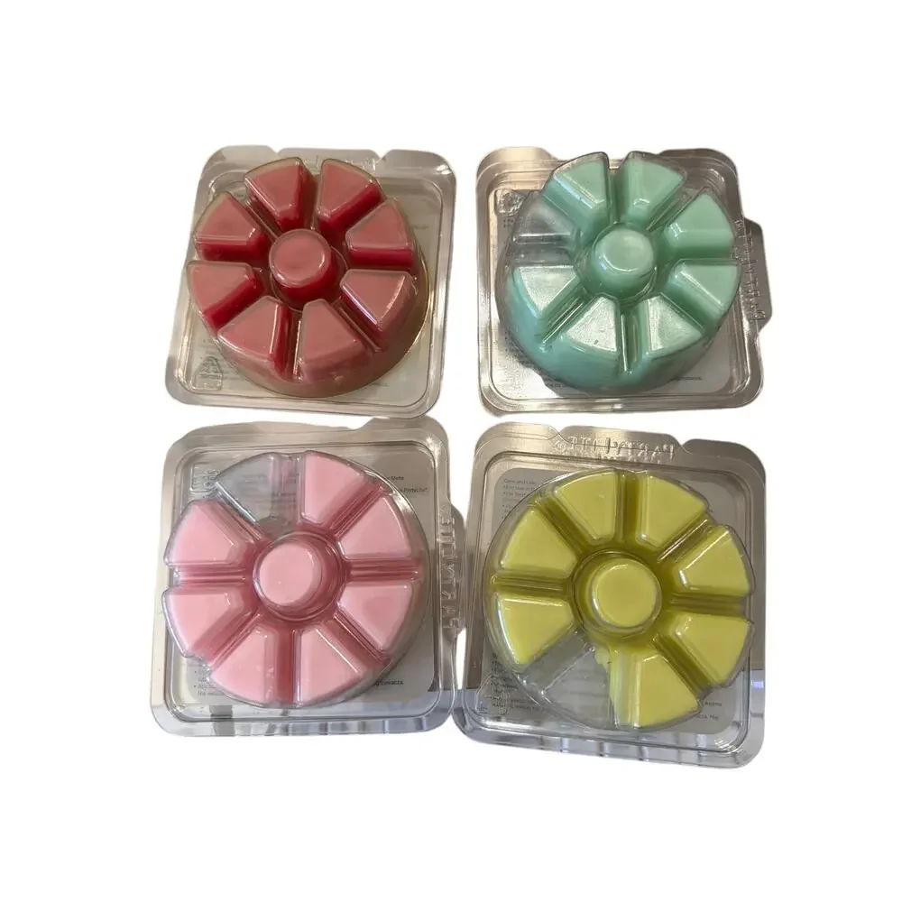 Partylite Scent Plus Melts 4 packs Greener Grass Stawberry cinnamon